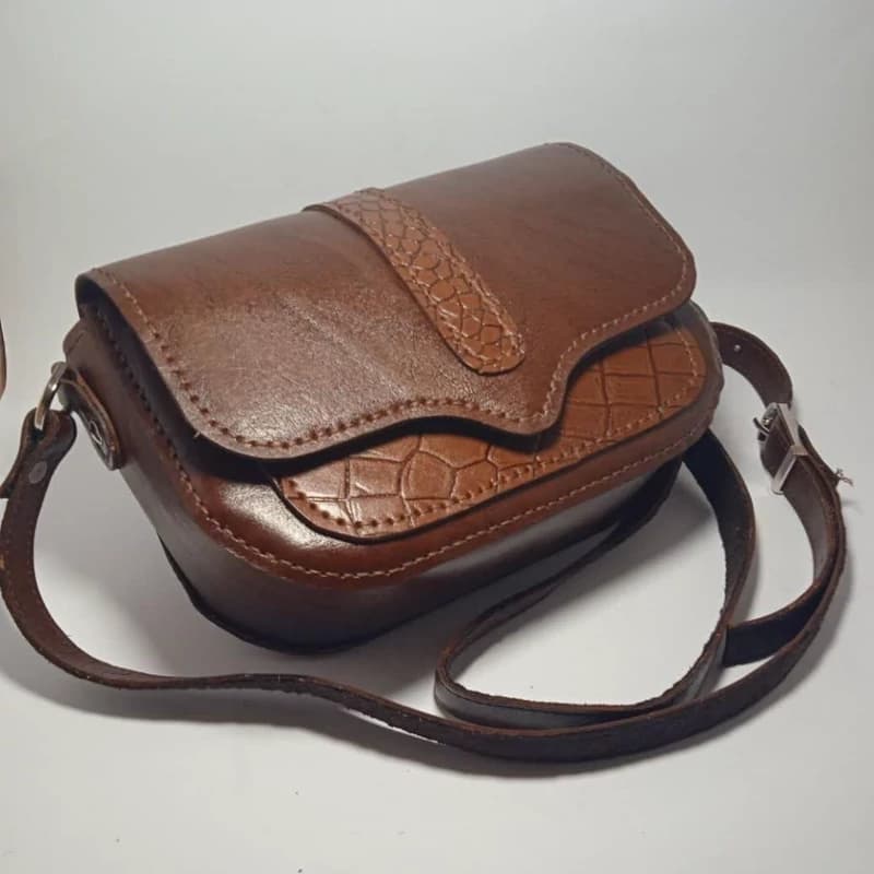 خرید و فروش کیف چرمی دست دوز  با شرایط فوق العاده